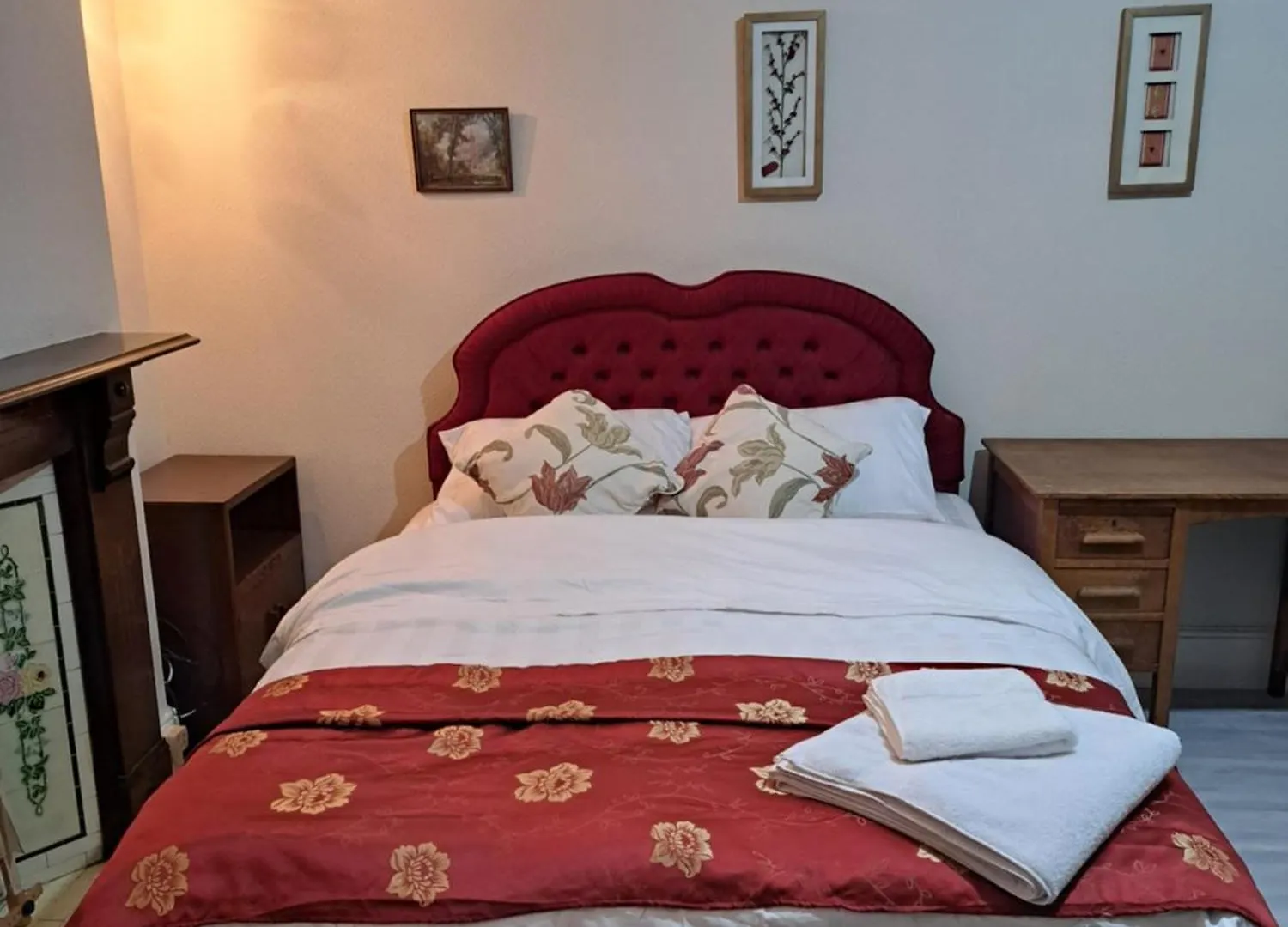 Single Bedroom Available - Train Station London Seven Kings Ilford