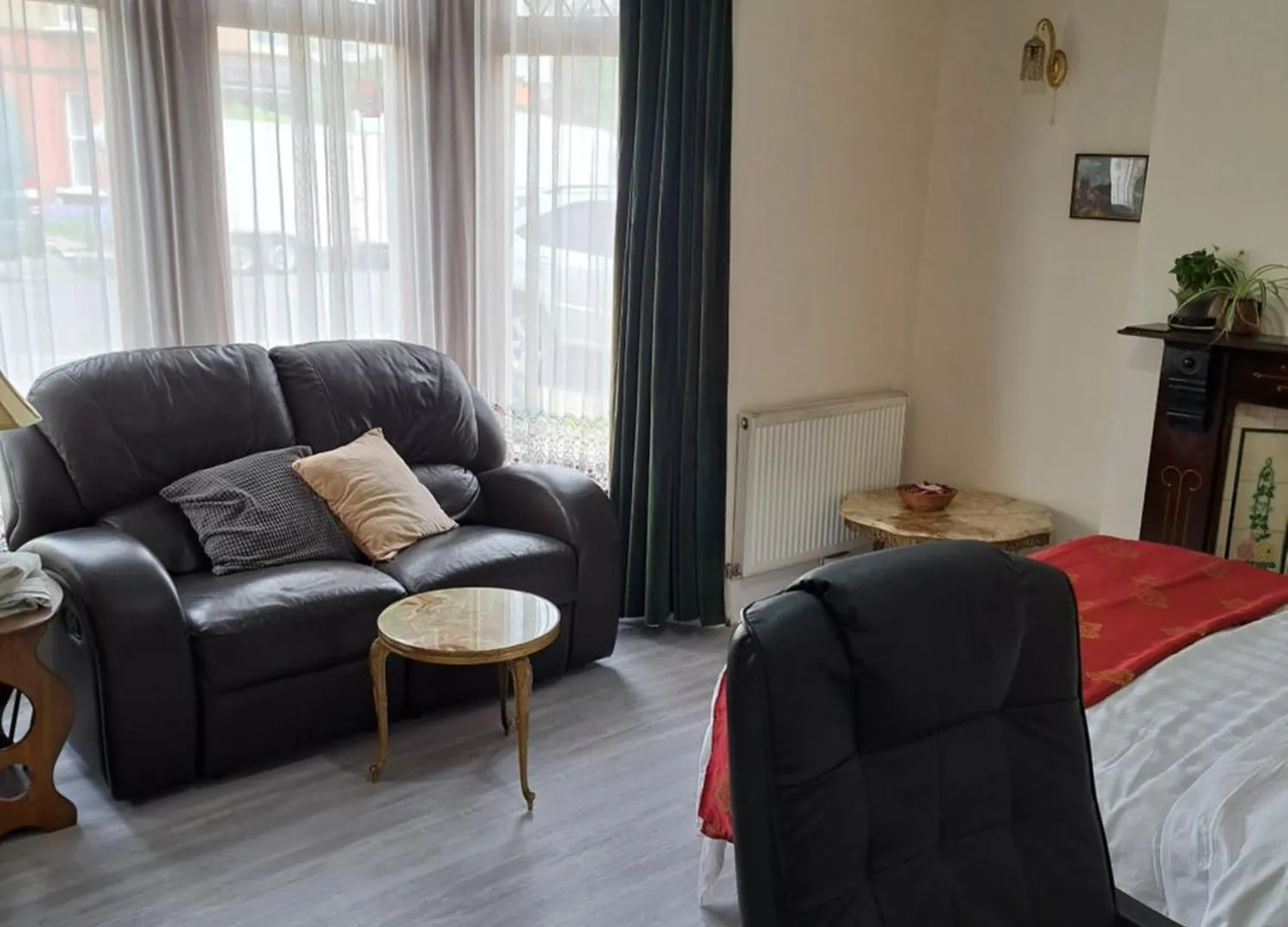 Single Bedroom Available - Train Station London Seven Kings Ilford 0*,